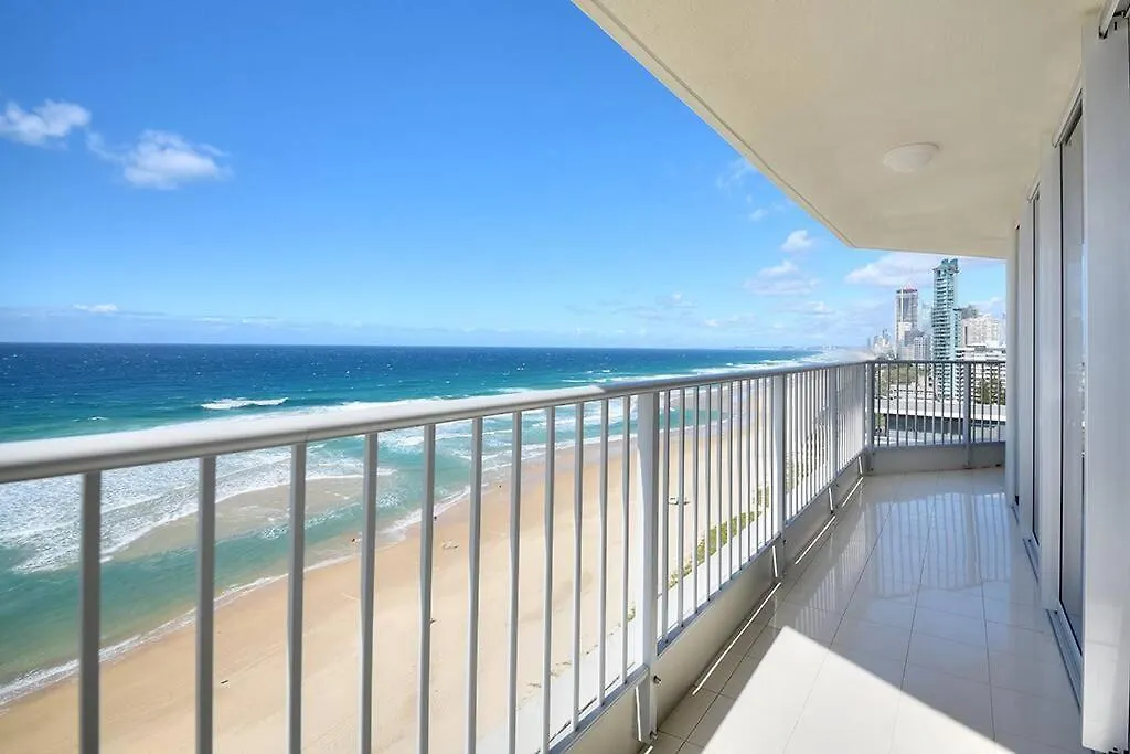 Spectacular Luxury Beachfront Apartment Gold Coast