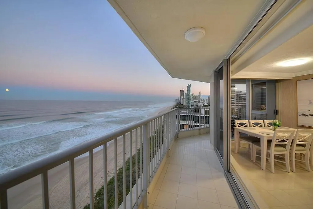 Spectacular Luxury Beachfront Apartment Gold Coast