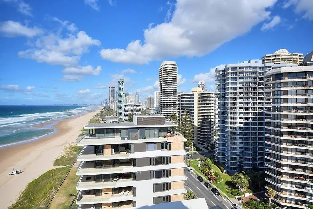 Spectacular Luxury Beachfront Apartment Gold Coast